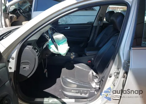 2012 Hyundai Genesis 3.8 z USA, uszkodzony, nr VIN KMHGC4DD9CU172451